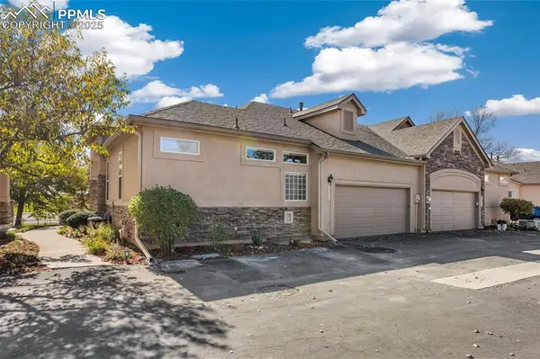 3471 Plantation GRV, Colorado Springs, CO 80920