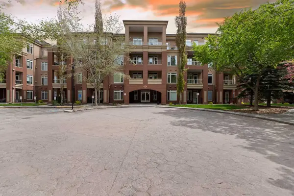 24 Hemlock CRES SW #2108, Calgary, AB T3C 2Z1