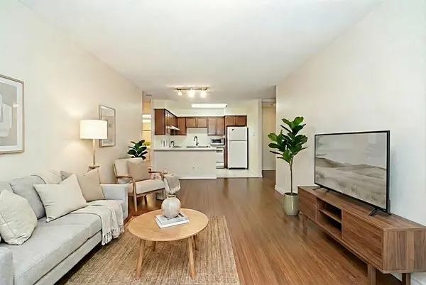 256 Doris AVE #511, Toronto C14, ON M2N 6X8