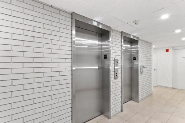 40 Chichester PL #804, Toronto E05, ON M1T 3R6