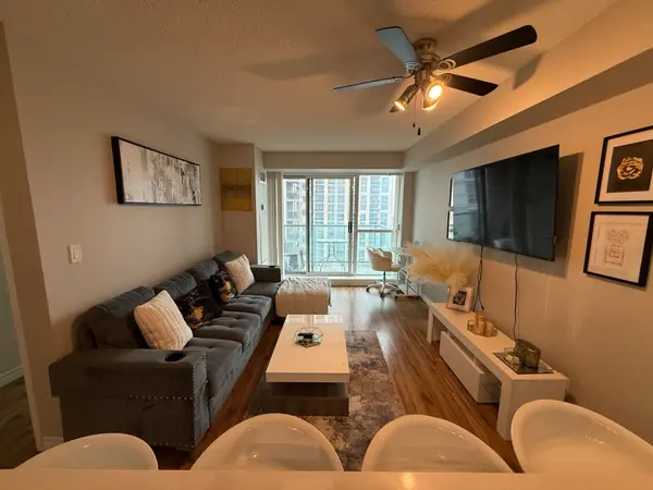 7 Michael Power PL #1406, Toronto W08, ON M9A 0A4