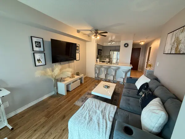 7 Michael Power PL #1406, Toronto W08, ON M9A 0A4