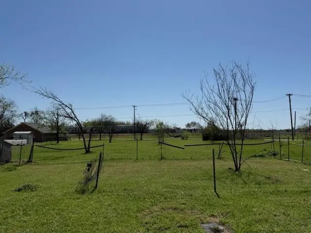 1605 E 10th Avenue, Corsicana, TX 75110