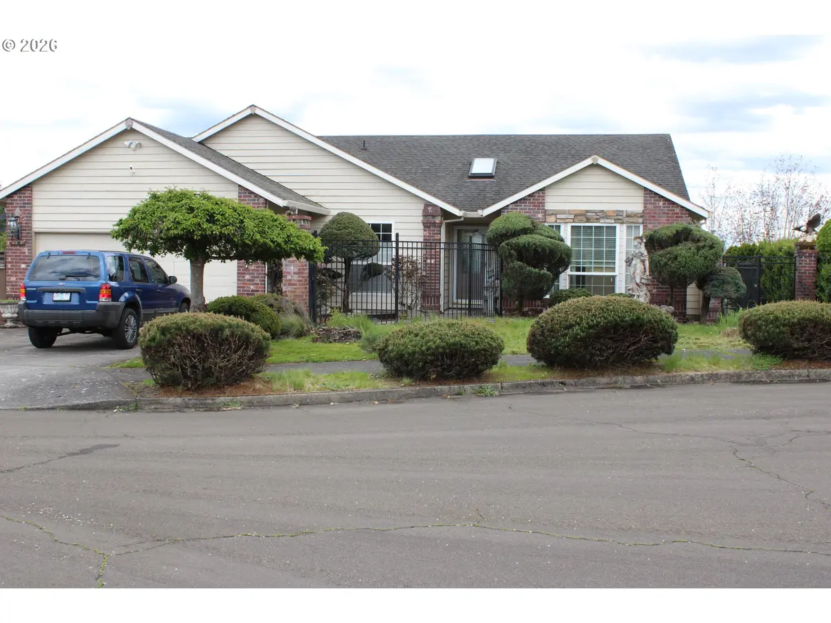 110 SW 16TH CT, Troutdale, OR 97060