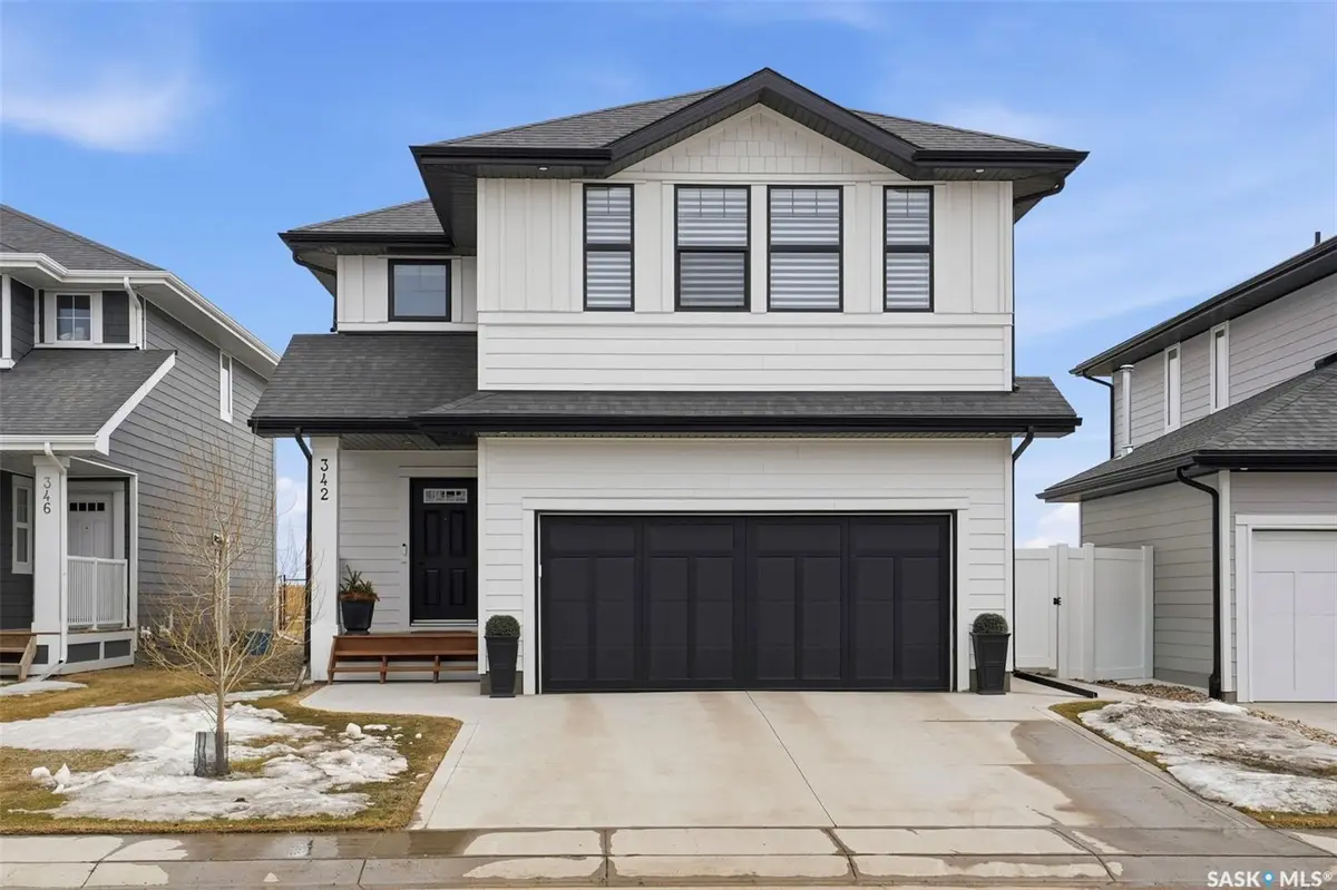 342 Stilling MANOR, Saskatoon, SK S7V 0Y8