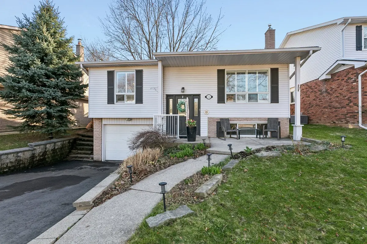 1326 Roxborough CRES, Burlington, ON L7M 1W9