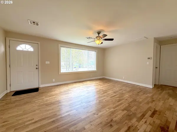 250 44TH ST, Springfield, OR 97478