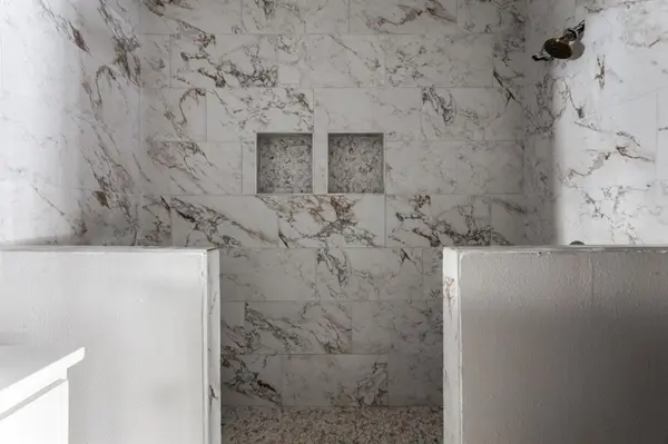 1612 Woodview Drive, Alvarado, TX 76009