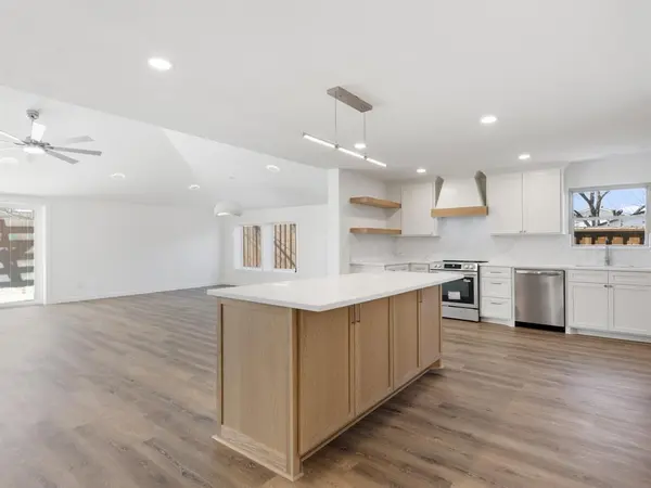 3616 Woodleigh Drive, Dallas, TX 75229