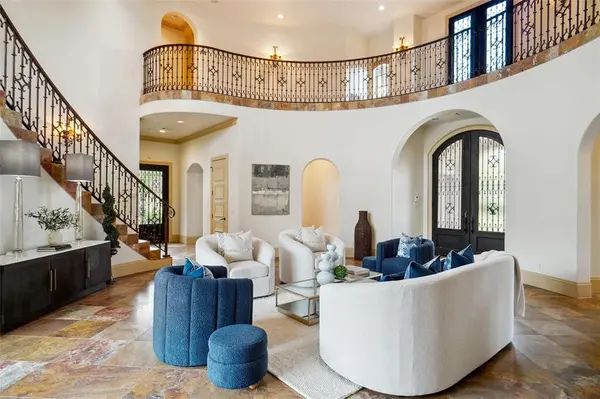 2201 La Rochelle, Flower Mound, TX 75022