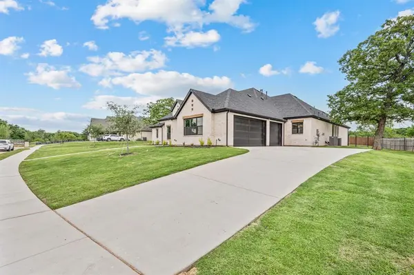 116 Oak Grove Lane, Boyd, TX 76023