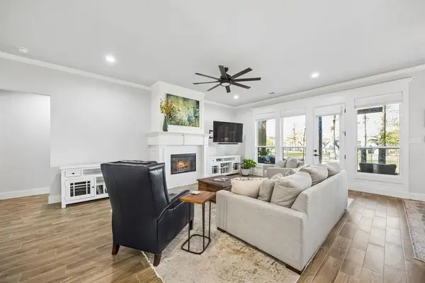 207 Colonial Drive, Mabank, TX 75156