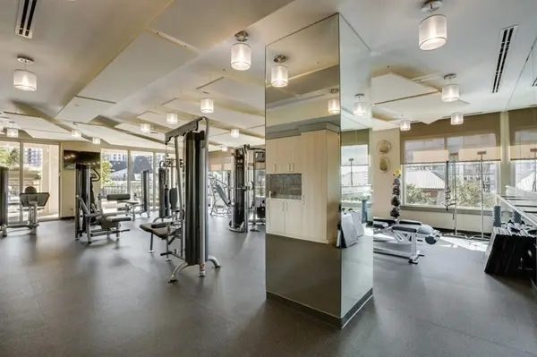 2300 WOLF Street #18A, Dallas, TX 75201