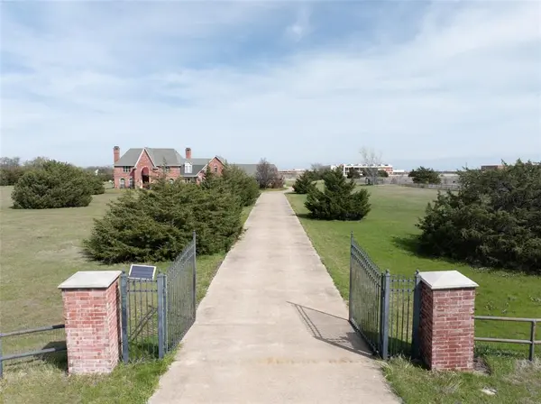 9077 Lakeridge Drive, Princeton, TX 75407