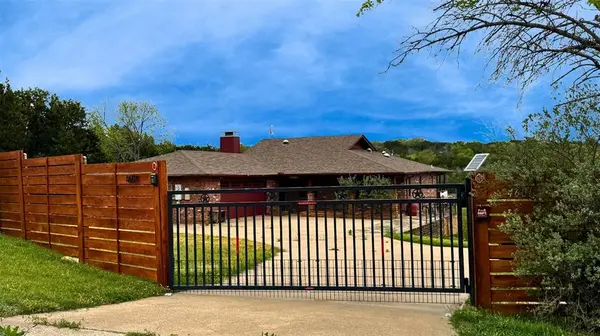 4601 Steepleridge Trail, Granbury, TX 76048