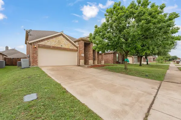 227 Old Spanish Trail, Waxahachie, TX 75167