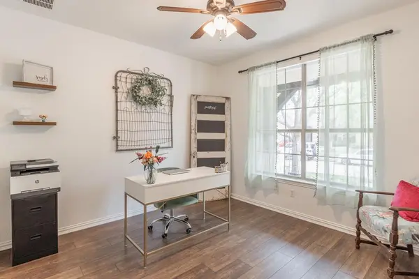 2909 Pioneer Drive, Melissa, TX 75454