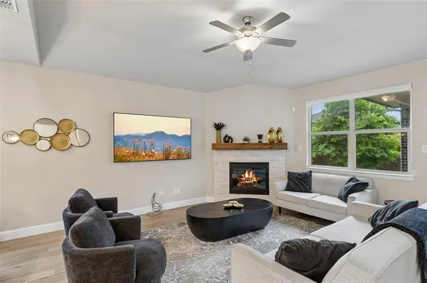 4130 Wyatt Way, Sachse, TX 75048