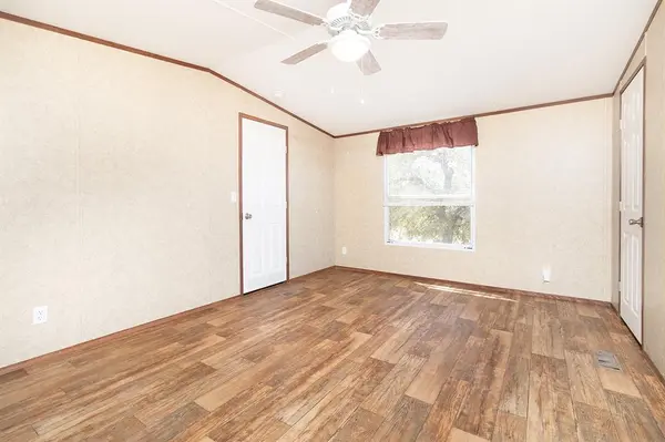 124 Lohn Street, Brady, TX 76825