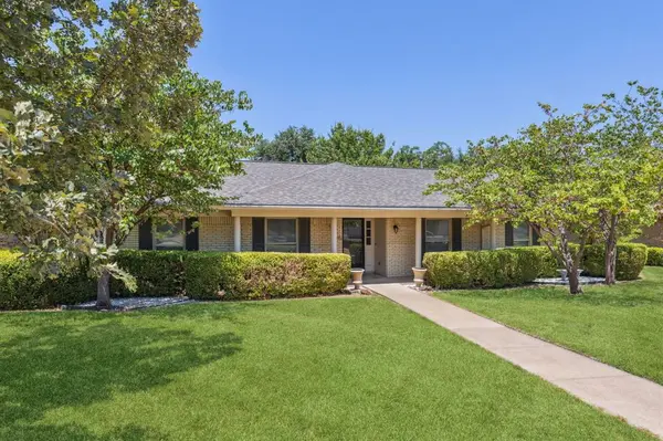 1615 Marquette Drive, Richardson, TX 75081