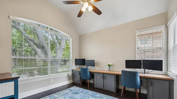 3824 Park Place, Addison, TX 75001