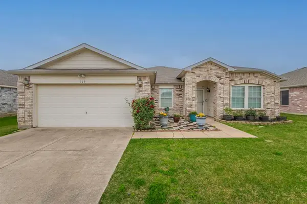 309 Broken Arrow, Krum, TX 76249