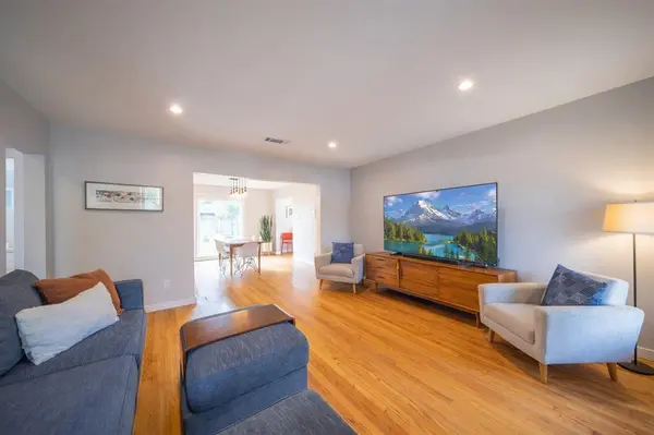 627 N Oak Cliff Boulevard, Dallas, TX 75208