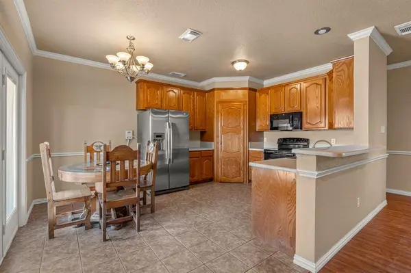 6501 Indian Trail, Sanger, TX 76266