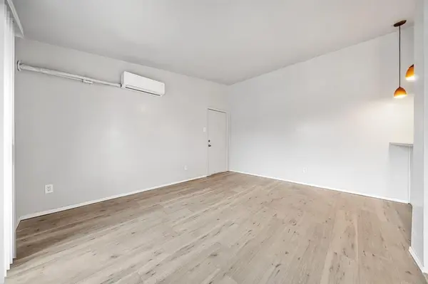 2627 Douglas Avenue, Dallas, TX 75219