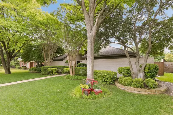 12111 Cross Creek Drive, Dallas, TX 75243