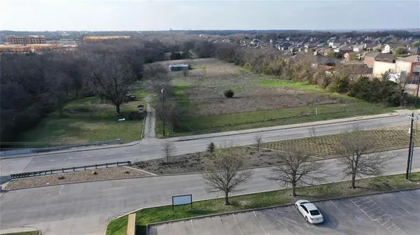 611 W White Street, Anna, TX 75409