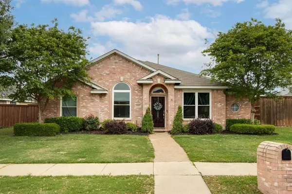 1217 Shady Elm Lane, Lewisville, TX 75067