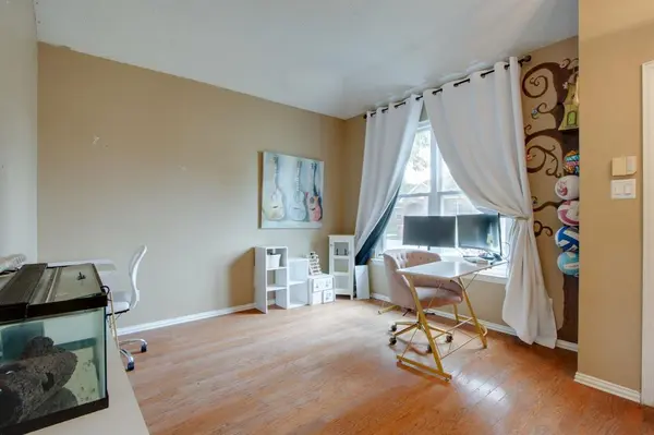 1217 Shady Elm Lane, Lewisville, TX 75067