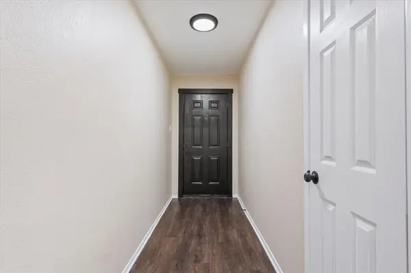 329 Applewood Lane, Hewitt, TX 76643