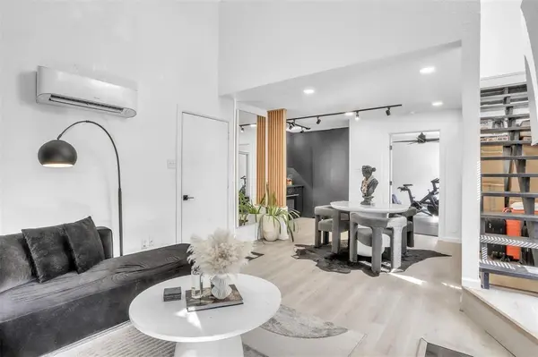 9821 Walnut Street #K203, Dallas, TX 75243