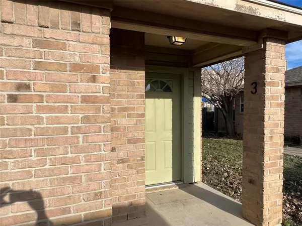 121 Cambridge Drive #3, Saginaw, TX 76179