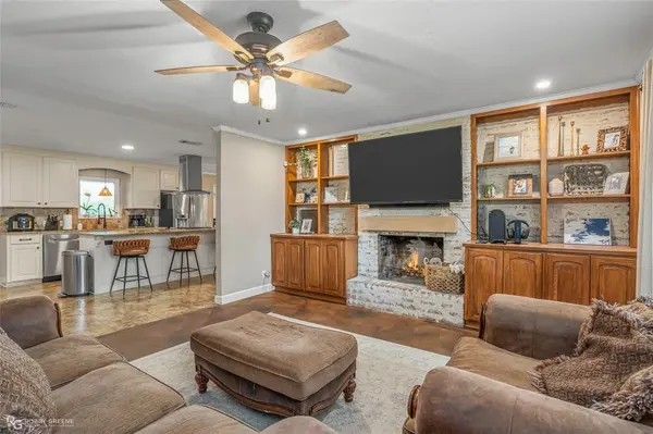 1108 Buckhall Road, Bossier City, LA 71111