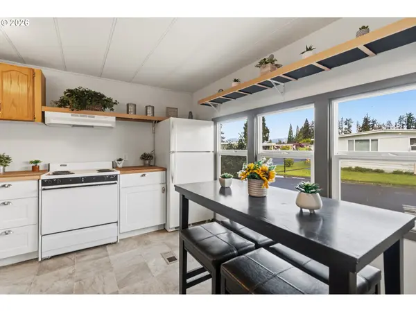 205 S 54TH ST #76, Springfield, OR 97478