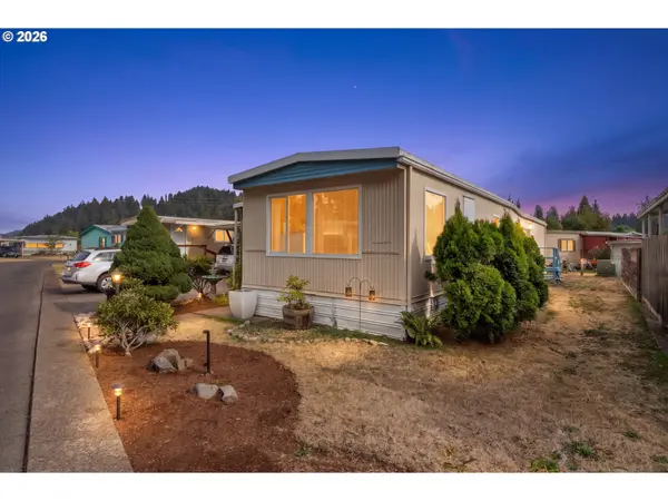 205 S 54TH ST #12, Springfield, OR 97478