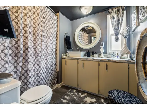 205 S 54TH ST #12, Springfield, OR 97478