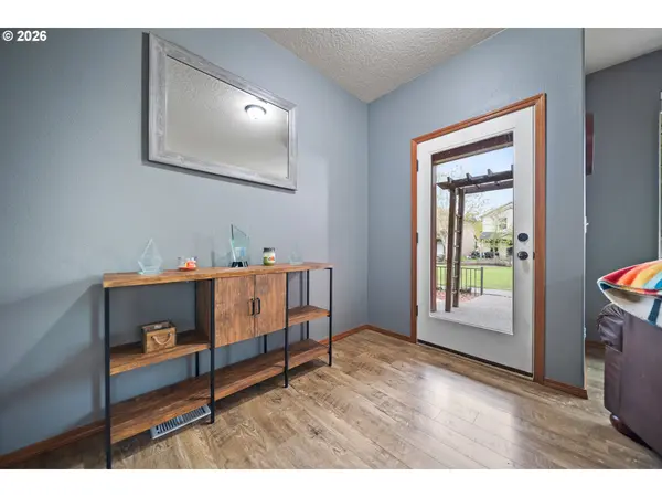 33590 SE DILL PL, Scappoose, OR 97056