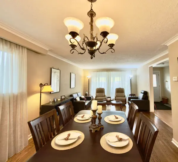 43 Appian DR, Toronto C15, ON M2J 2P8