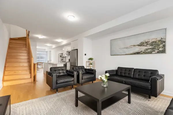 1557 Midland AVE, Toronto E09, ON M1P 0G3