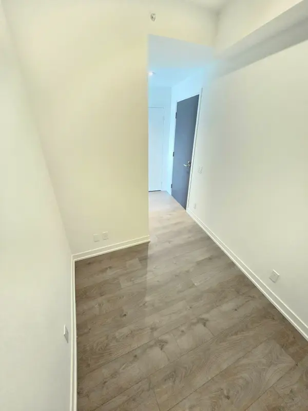 39 Mary ST #2803, Barrie, ON L4N 1S9