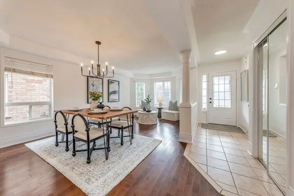 5811 Page CRES, Burlington, ON L7L 7N9