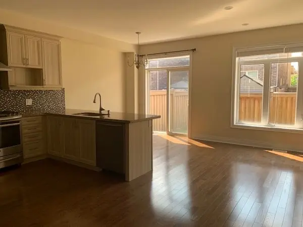 263 Sarah Cline DR, Oakville, ON L6M 0V4