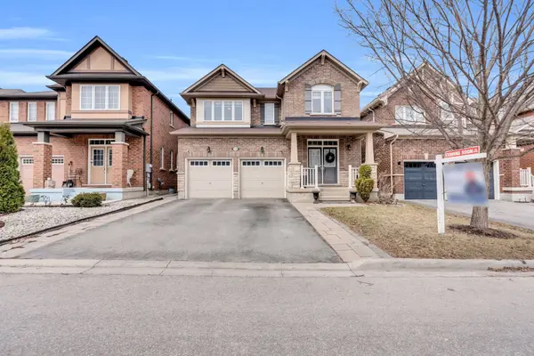 13 Enford CRES, Brampton, ON L7A 4C8