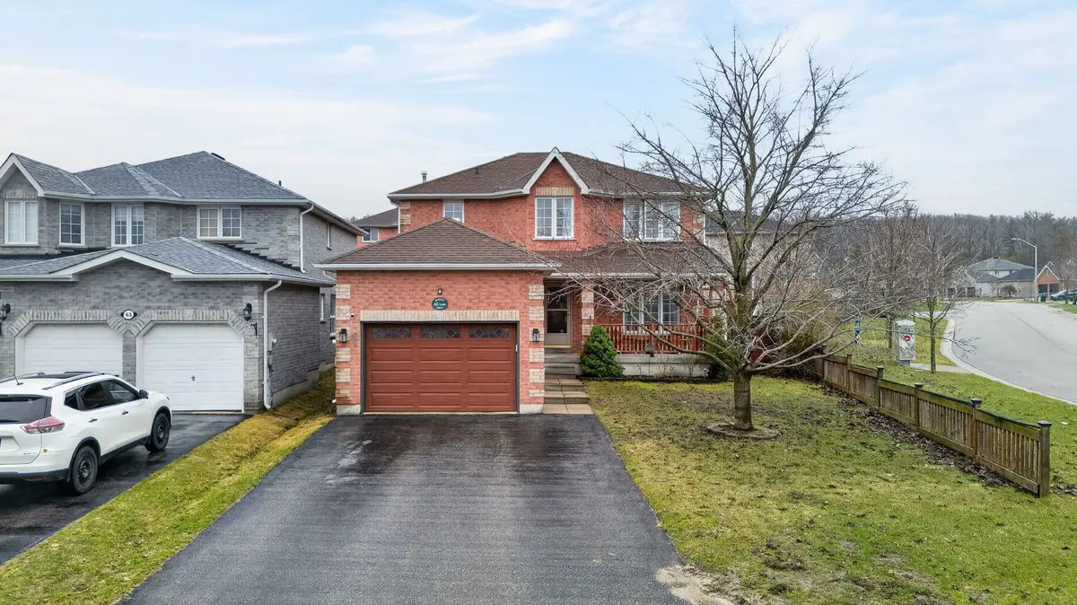 65 Dunnett DR, Barrie, ON L4N 0J6