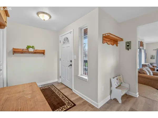 1645 3rd ST, Columbia City, OR 97018