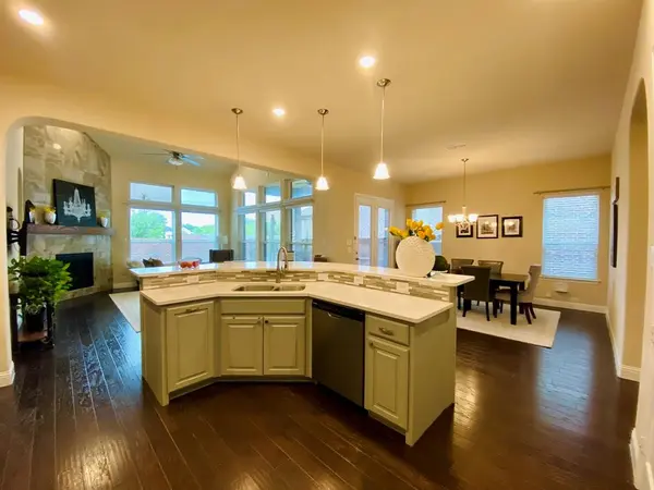 5904 Mickelson Way, Mckinney, TX 75070